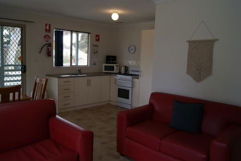 Ardrossan Caravan Park - Travel Search 11