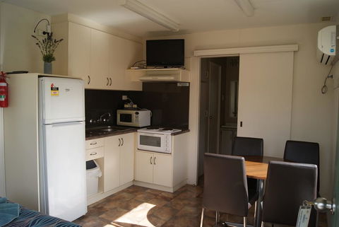 Ardrossan Caravan Park - Travel Search 17