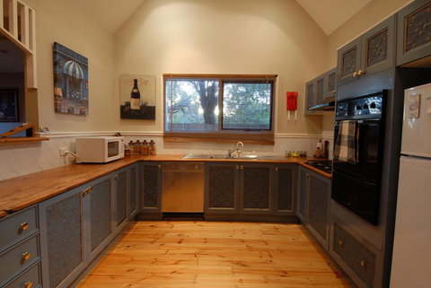 A Secret Treasure - Travel Agents 1