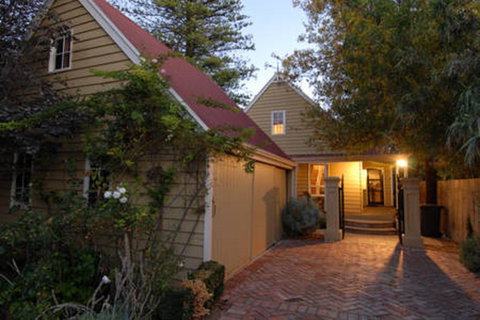 A Secret Treasure - Travel Agents 14