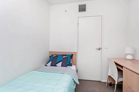 3 Bed North Terrace #42 - Travel Search 10