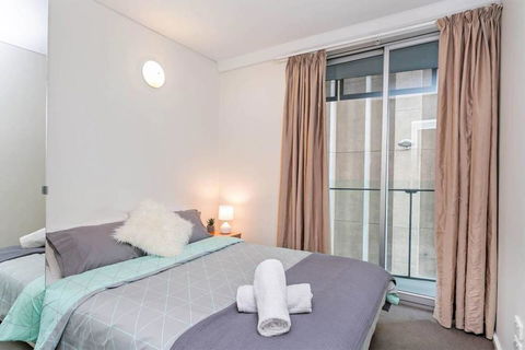 3 Bed North Terrace #42 - Travel Search 1