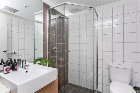 3 Bed North Terrace #42 - Travel Search 2