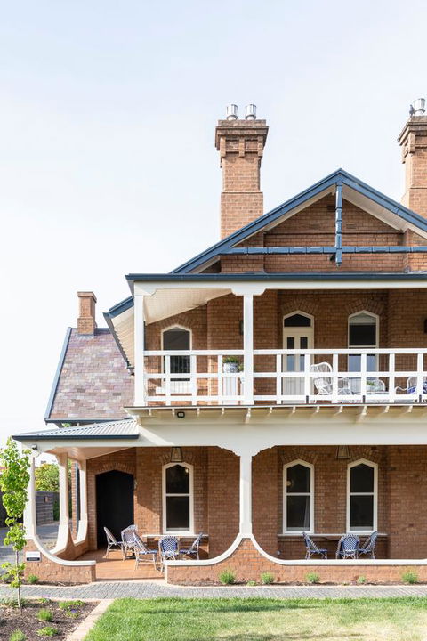 Byng Street Boutique Hotel - Travel Agents 1