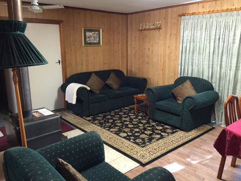 Clare Valley Cabins - Travel Search 25