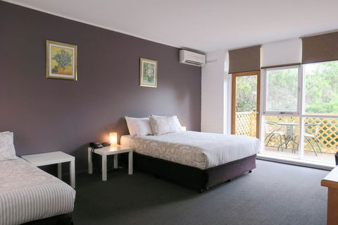 The Lyndoch Motel - Cruises Travel 20
