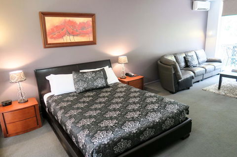 The Lyndoch Motel - Cruises Travel 12