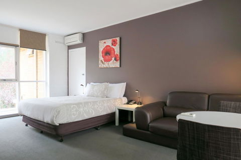 The Lyndoch Motel - Cruises Travel 16