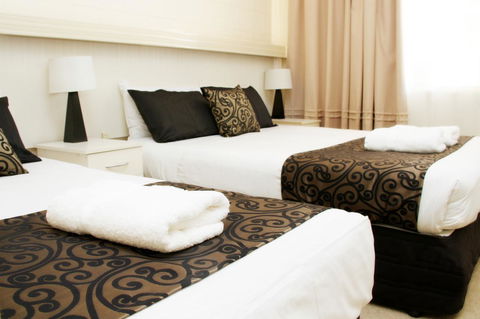 Renmark Motor Inn - Cruises Travel 21