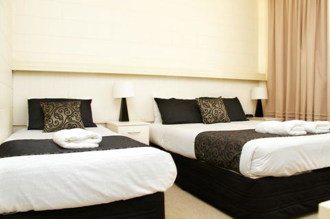 Renmark Motor Inn - Cruises Travel 20