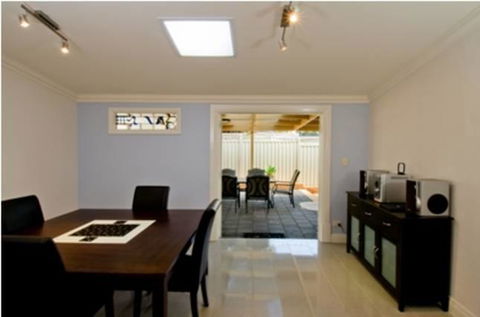 Armadale House - Kingscote - Travel Search 2