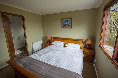 Eagles Range - Tourism Guide 9