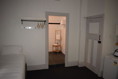 Ambassadors Hotel - Tourism Guide 19