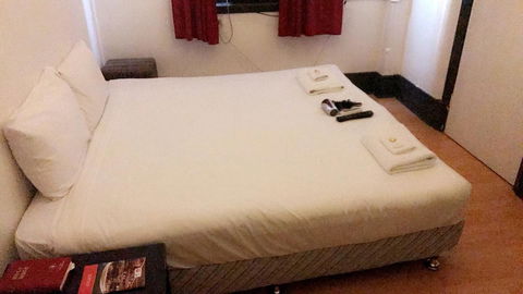 Ambassadors Hotel - Tourism Guide 42