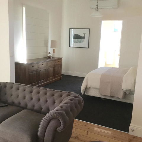 Railway Cottage In Beachport - Cruises Travel 19