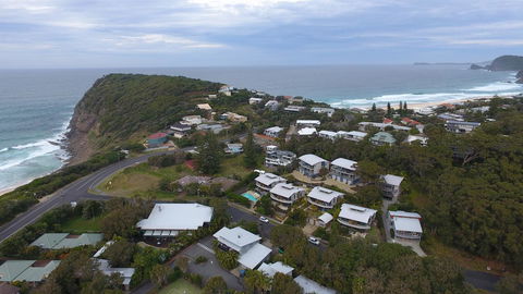 Boom 6 Boomerang Beach - Travel Search 20