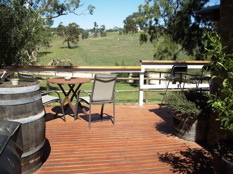1860 Wine Country Cottages - Tourism Guide 3