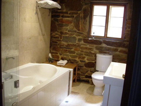 1860 Wine Country Cottages - Tourism Guide 6