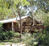 1860 Wine Country Cottages