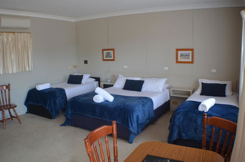Deer Park Motor Inn Armidale - Cruises Travel 6