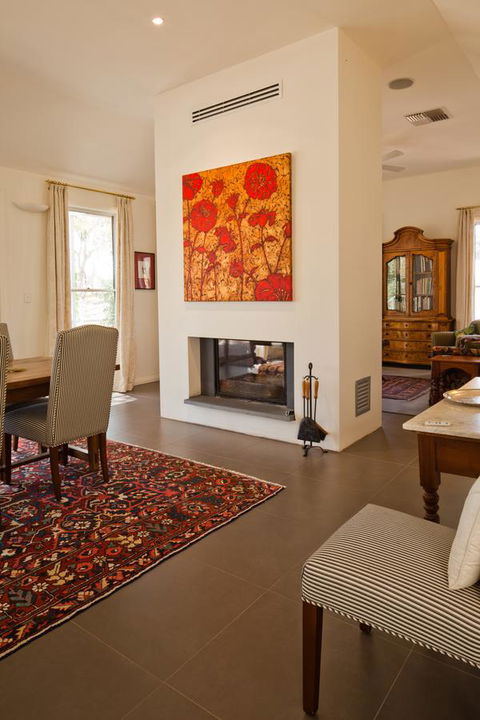 Thorn Park By The Vines - Travel Search 17