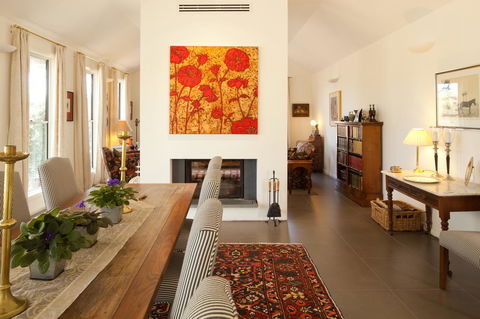 Thorn Park By The Vines - Travel Search 20