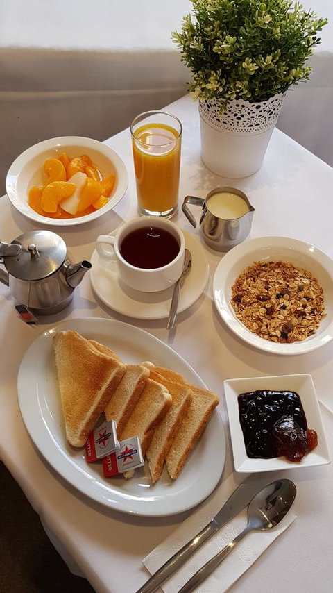 Abcot Inn - Tourism Guide 1