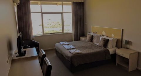Highway One Motel - Cruises Travel 22