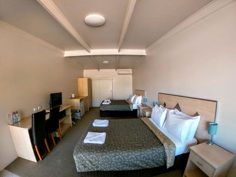 Highway One Motel - Cruises Travel 7