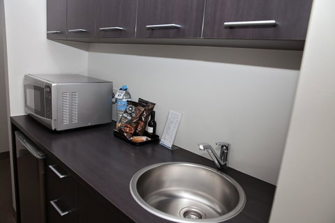Mawson Lakes Hotel - Travel Search 32