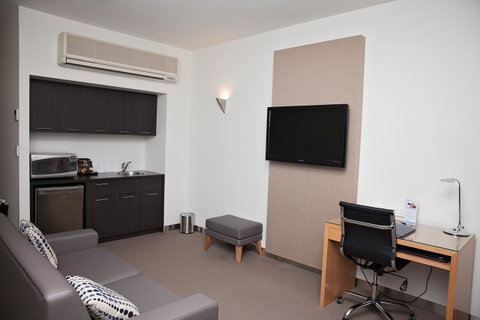 Mawson Lakes Hotel - Travel Search 37