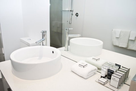 Mawson Lakes Hotel - Travel Search 4