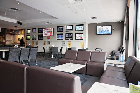 Mawson Lakes Hotel - Travel Search 19