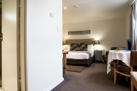 Hotel Richmond On Rundle Mall - Travel Search 11