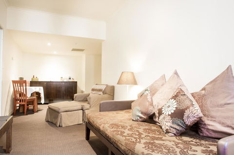 Hotel Richmond On Rundle Mall - Travel Search 29