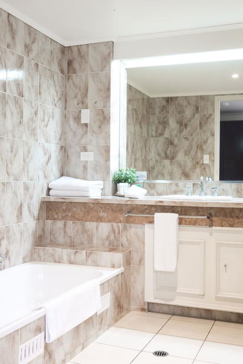 Hotel Richmond On Rundle Mall - Travel Search 17