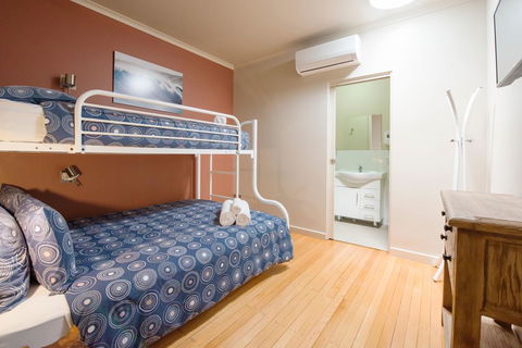 Port Lincoln Studio Apartments - Cruises Travel 4