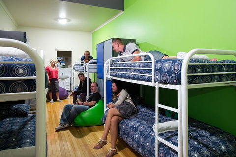 Port Lincoln Studio Apartments - Cruises Travel 33
