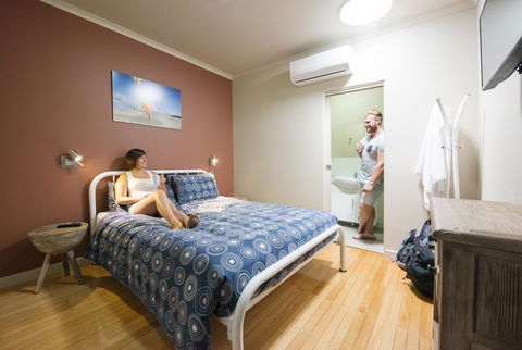 Port Lincoln Studio Apartments - Cruises Travel 2