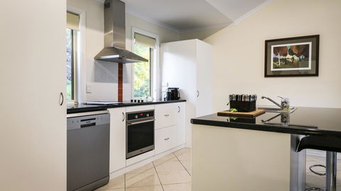 One Tree Bed And Breakfast - Travel Search 7