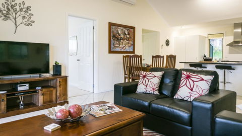 One Tree Bed And Breakfast - Travel Search 6