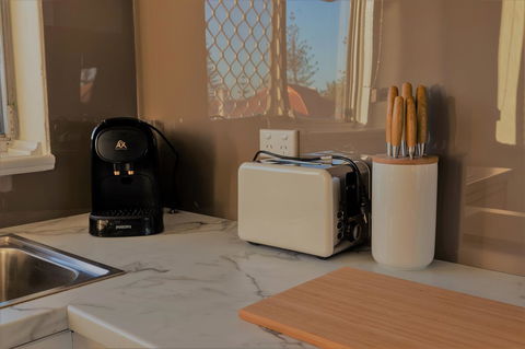 Henley Beach South, Amazing Views, Huge Private Balcony! - Travel Search 9