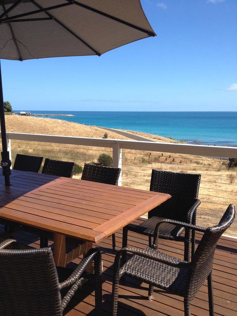 Ashendens At Penneshaw - Travel Search 1