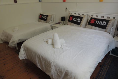 Wozza's B&B - Travel Search 15