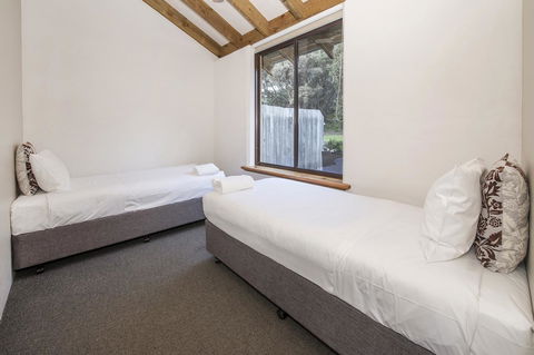 Chandlers Smiths Beach Villas - Travel Search 7