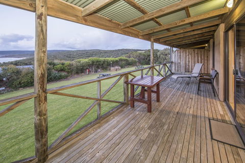 Chandlers Smiths Beach Villas - Travel Search 9