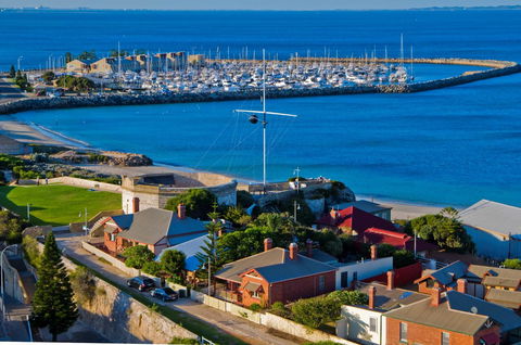 Oceanside 23 - Tourism Guide 32