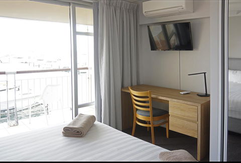 Oceanside 23 - Tourism Guide 10