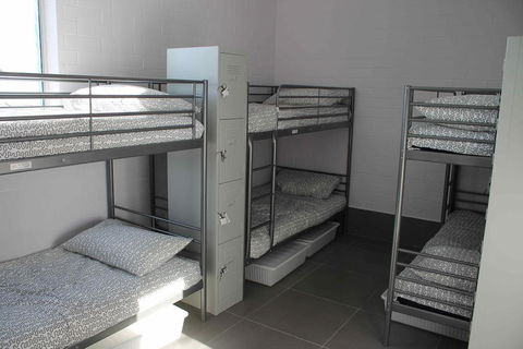 Perth City Backpackers Hostel - Note - Valid Passport Required To Check In - Travel Agents 0
