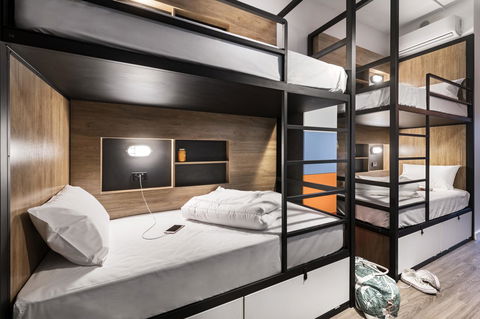 Hostel G Perth - Travel Agents 26